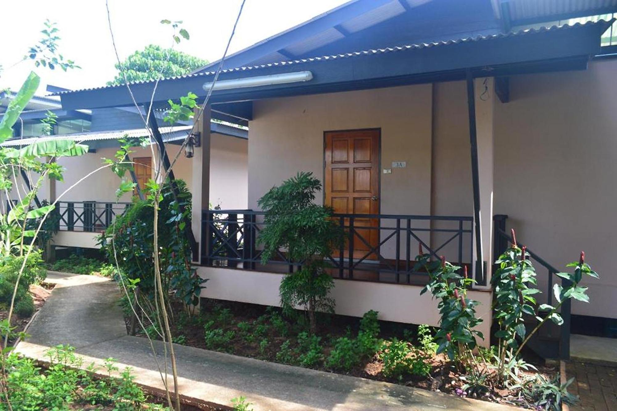 Be Fine Sabuy Hotel And Resort Surat Thani Bagian luar foto